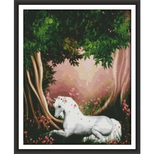Beautiful unicorn painting counted 11 14CT Chinese Cross Stitch Set DIY DMC Kit Forest landscap Embroidery Needlework Home Decor