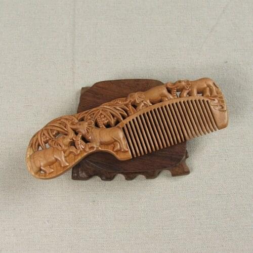 Natural Peach Wooden Comb Handmade Decorative Carved Pattern Hollow Out Handmade Wooden Portable Girl Gift Massage Hair Combs