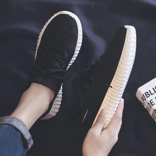 Men Sneakers Mens Shoes 2021 New Summer Red Shoes Mens Running Shoes Sports Shoes Zapatillas Hombre Chaussure Homme