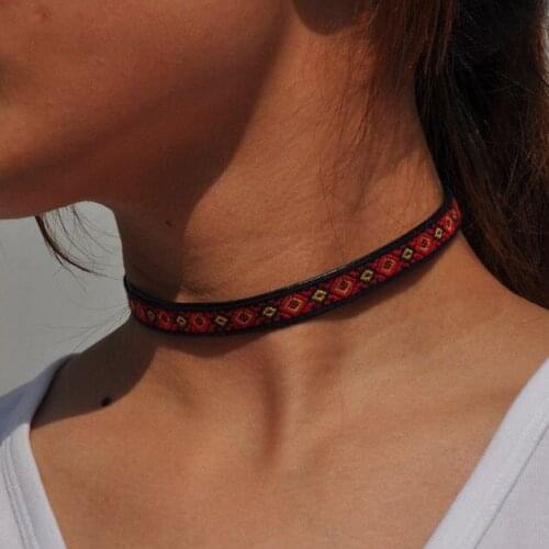 The street patted hot style embroidery women on the hot neckline necklace popular elements