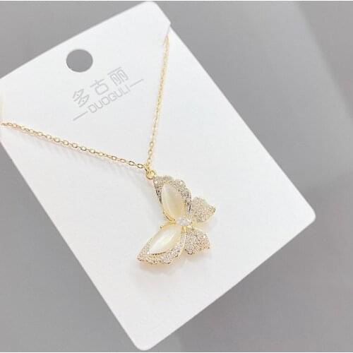 2021new Opal Butterfly Necklace Womens Japanese and Korean Ins Simple Fashion Clavicle Chain Pendant Ornament