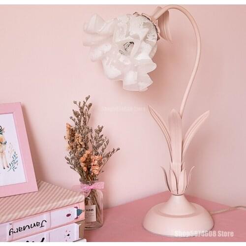European Style Garden Glass Lily Pink Led Table Lamp Bedroom Dressing Table Lamp Restaurant Bar Coffee Shop Decorative Lighting