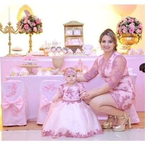 Vintage Pink Lace Applique Long Sleeve Mother Daughter Birthday Party Dresses Elegant Mom And Girls Celebrity Pink Photo Props