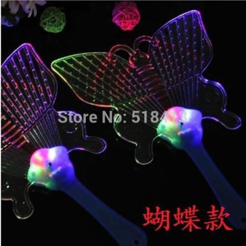 New plastic toy 2020 New Plastic Practical Jokes Childrens Colorful Flash Butterfly Toy Bear Glowing Fan Night Market Novelty