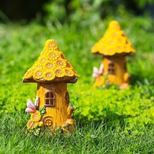 Nordic Resin Solar Lamp Mushroom House Sculpture Ornaments Outdoor Courtyard Lawn Lamp Crafts Solar Light for Garden Decorative