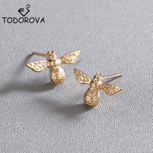 Todorova Cute Tiny Bee Earrings Women Fashion Jewelry Stainless Steel Daily Lovely Honey Bee Stud Earrings Girl boucle d'oreille