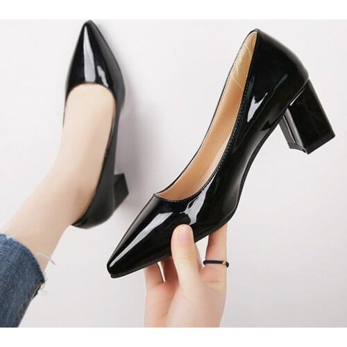 Womens Chunky Heels Spring and Autumn Professional Pointed Women Shoes Patent Leather Shoes Student Etiquette Dress Shoes pumps