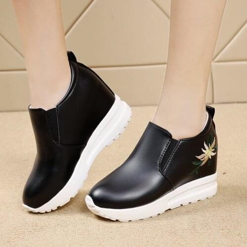 New high heels embroidered shoes casual black ladies sneakers casual platform shoes breathable heightening shoes