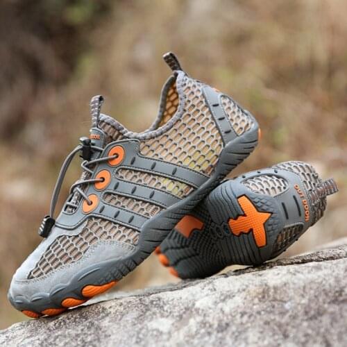 Men Upstream Aqua Shoes Quick Dry Women Outdoor Wading Water Shoes Non-slip Breathable Beach Climbing Sneakers Plus Size