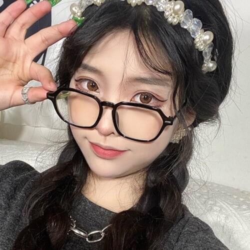 Anti-blue Glasses Men Women Retro Round Metal Frame Anti Blue Light Decorative Glasses Computer Gaming Glasses for Women Men