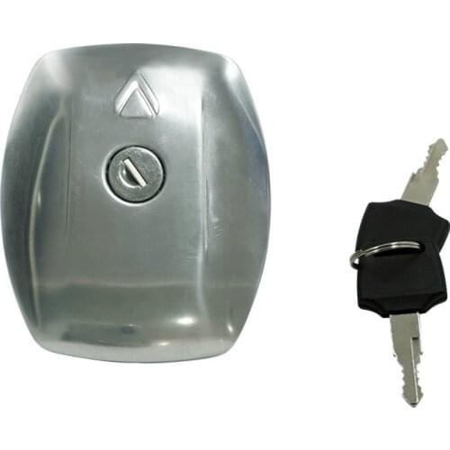Motorcycle fuel tank cap with key fuel tank cap is suitable for Suzuki GS125 motorcycle fuel tank cap, with two key