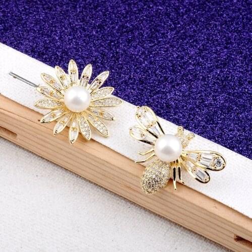 Bee Flower Brooch Fashion Insect Brooches for Women Pearl Zircon Pin Clothing Accessories Jewelry