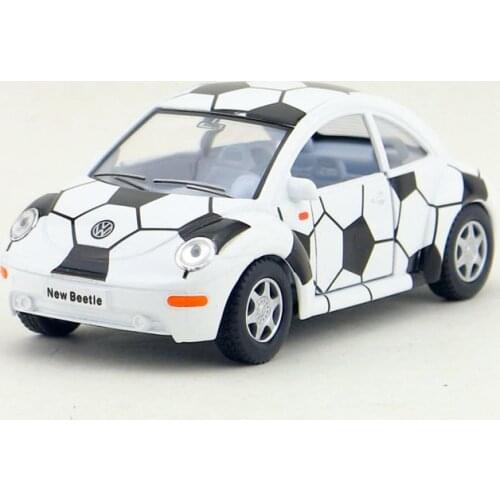 KINSMART Diecast Metal Model/1:32 Scale/Volkswagen New Beetle Football Special Toy Car/Childrens Gift/Educational Collection