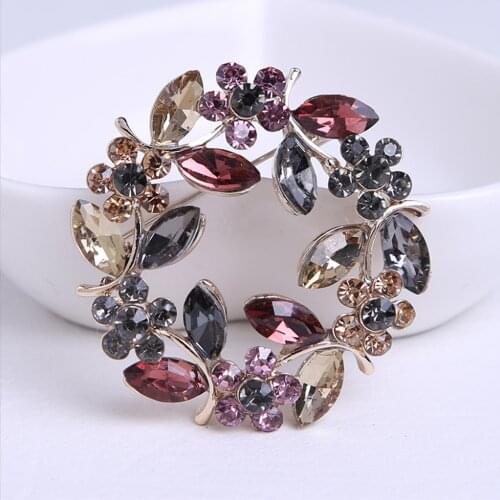 Flowers Crystal Brooches Women Fashion Clothing Pins And Brooch Female Party Jewelry Accessories 2020
