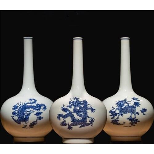 Qing Kangxi Period Blue And White Dragon And Phoenix Kylin Pattern Ceramic Vase