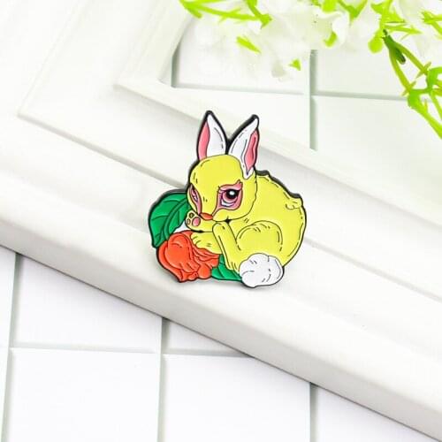 Fashion Creative Cartoon Little Yellow Rabbit Lying On The Green Leaves Smelling Floral Alloy Brooch Wild Clothing Accessories