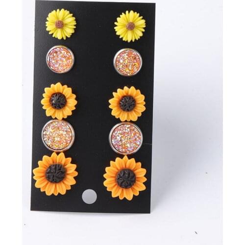 5 Pairs/Set Resin Daisy Sunflower Stud Earrings for Women Fashion Pierced Faux Druzy Disc Dot Earrings Jewelry Wholesale