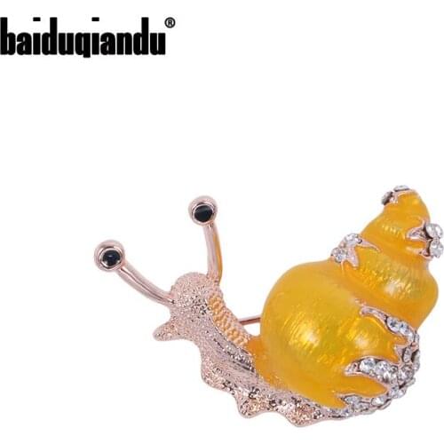 Baiduqiandu Factory Direct Sale High Quality Yellow and White Enameled Snail Fashion Jewelry Brooch Pins