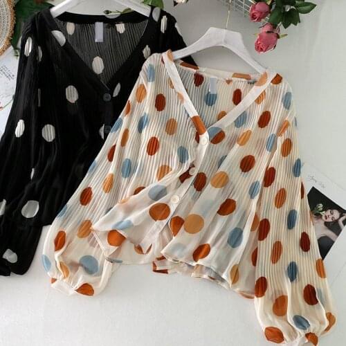 Sandy Beach Vacation Sun Protection Clothing Woman 2021 Summer V Neck Chiffon Shirt Dot Bubble Lantern Sleeve Coat Female Top