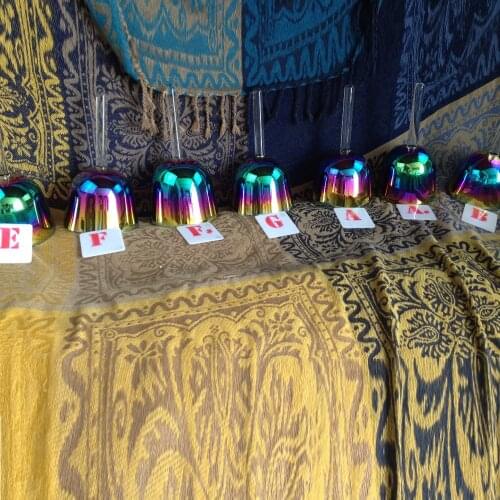 Special price Rainbow color crystal singing bowl with handle with 4th octave E or F or F# or G or A or A# or B note