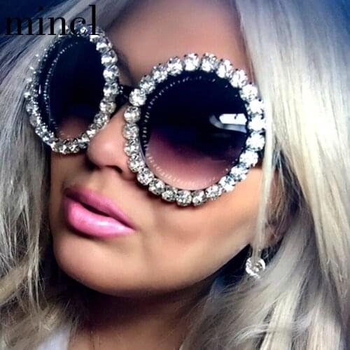2019 New Europe Round Rhinestones Sunglasses Female Retro Luxury Retro Round Oversized Diamond Sunglasses Women Uv400 NX