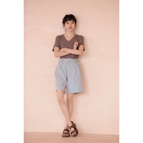 Miss ha Chi 21 summer new commuter casual straight tube fixed dye solid pocket slant insert shorts Capris