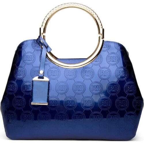 2021 New High-End Royal Blue Female Bag Letter Embossed Womens Messenger Bag Bright Leather Banquet Womens Handbag Tote Bag