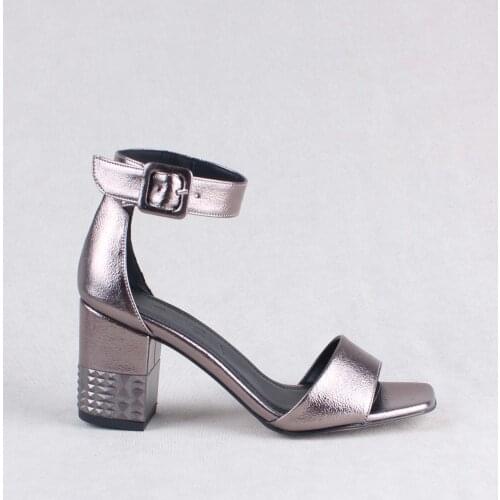 Womens Heeled Sandals Shoes Platinum Square High Heel Casual Casual Ankle Belt Shoes 2021