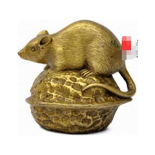Lucky mouse light copper walnut Wangcai lucky auspicious ornaments disaster omen