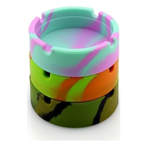 1pc Silicone Ashtray Portable Round Cigarette Ash Tray Holder Foldable Eco-Friendly Soft Glowing In The Darkness Ashtray Smoking