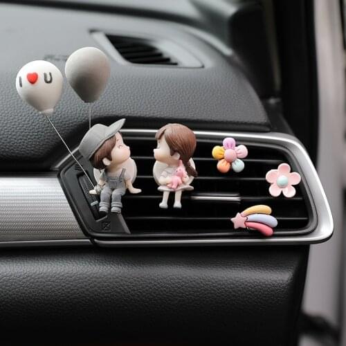 Lovely car perfume air conditioning outlet pendant car lovely cartoon Light Aroma creative couple decoration