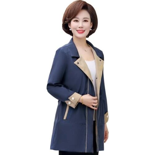 Spring Women Short Jacket 2019 New Fashion Windbreaker Middle-Aged Hooded Zipper Pocket Short Outerwear Female Top Plus Size 4XL