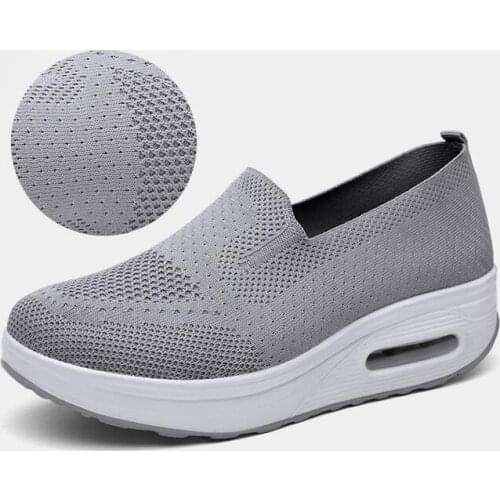 2022 Womens Swing Shoes Breathable Mesh Woman Loafers Flat Platforms Female Shoe Wedges Ladies Shoes Height Increasing Sneakers