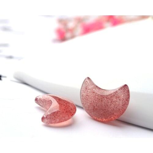 Natural strawberry crystal stone hand-carved moon fashion for gift