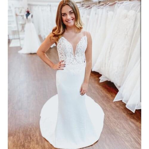 Wedding Dress Straight V-Neck Spaghetti Straps Sleeveless Backless Satin Lace Appliques Floor Length Sweep Train Bride Gown New