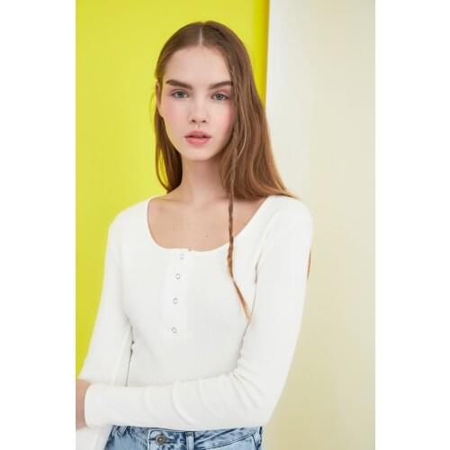 Trendyol Ribbed Square Collar Knitted Blouse TWOSS20BZ0683