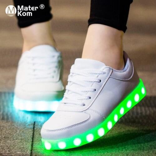 Danneis Kids Glowing Shoes