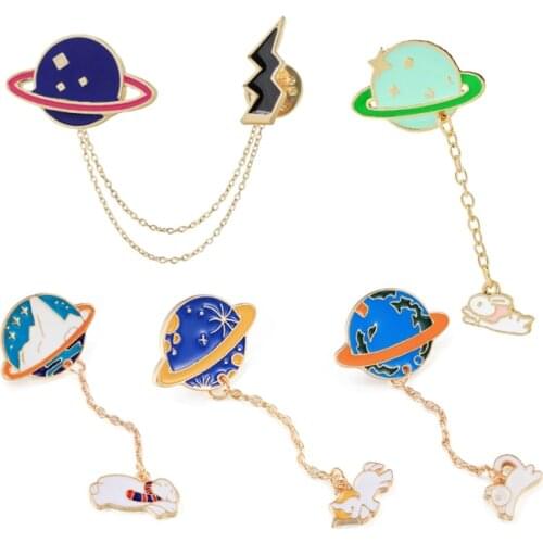 Planet Enamel Pins Rabbit Horse Lightning Chain Brooches Mountain Universe Space Badge Women Men Lapel Pins Cartoon Jewelry