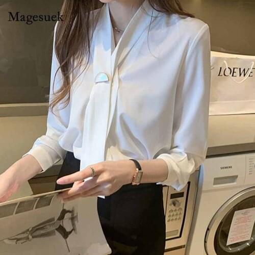 Blusas 2020 Women Solid Button Casual Women Shirts Autumn New Long Sleeve Satin Women Blouses V-neck Pullover White Blouse 11054