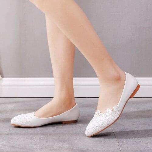 Sexy Crystal Queen Ballet Flats White Lace Wedding Shoes Flat Heel Casual Shoes Pointed Toe Women Wedding Princess Flats Large