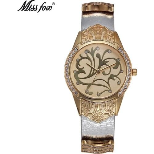 Lady Watch Imitation Leather Alloy Silver Round Leather Belt Women Watch Bracelet Waterproof Pattern Quartz Watch Bling Diamand