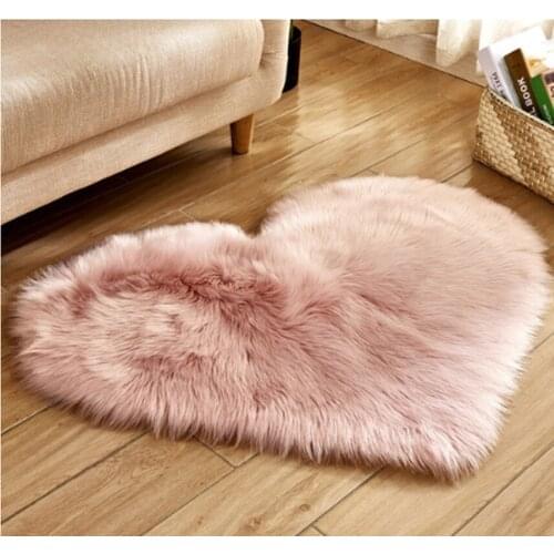 Love Heart Rugs Artificial Wool Hairy Carpet Faux Floor Mat Fur Plain Fluffy Area Rug Soft Living Room Carpet Bedroom Floor Mat