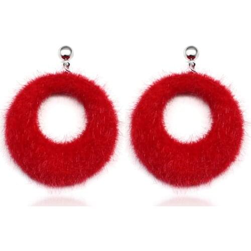 Elegant Flannel Hollow Round Drop Earrings Pompom Circle Pendant Dangle Earring Fashion Jewelry Women Winter Warm Style New