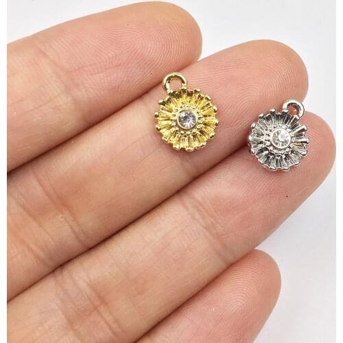 Eruifa 10pcs 8mm Pretty Flower Daisy with Rhinestone Coin Zinc Alloy necklace,earring bracelet jewelry DIY handmade 2 colors