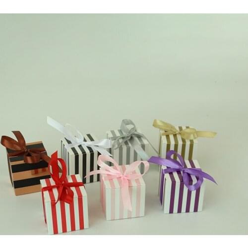 10Pcs/Bag Stripe Pattern Laser Cut Paper Candy Boxes Purple beige white pink Gift Bag Wedding Party Favors And Gifts