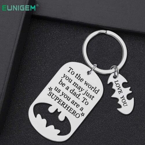 Personalized Fathers Day Gifts Dad Keychain for Daddy Step Dad To Be Husband From Daughter Son Wife Kids I Love You Keyring