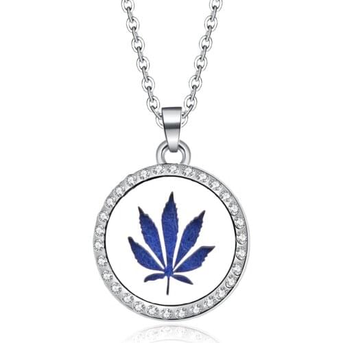 Leaves Aroma Necklace Magnetic Openable Stainless Steel Aromatherapy Essential Oil Diffuser Necklace Perfume Locket Pendant