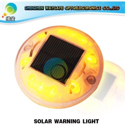 Steady mode plastic housing waterproof solar power road stud yellow LED light villa decoration light