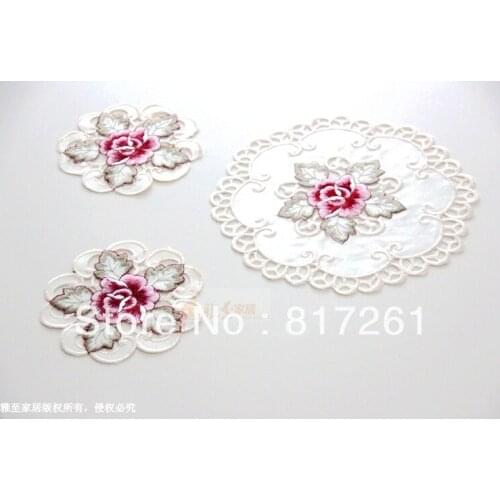 Free shipping 2015 ZAKKA fashion luxury innovative item embroidery felt fabric cutout placemat coasters pad table runner flower