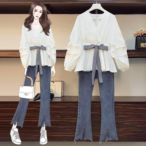 Large size womens clothing in 2020 the new fall fat sister hide belly show thin coat brim minus age jeans suit